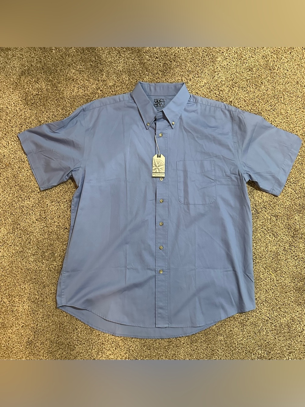 Men's Short-Sleeve Button-Down Shirt in Light Blue